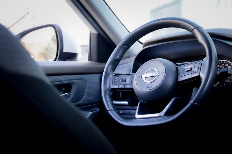 2022 Nissan Rogue SV-24