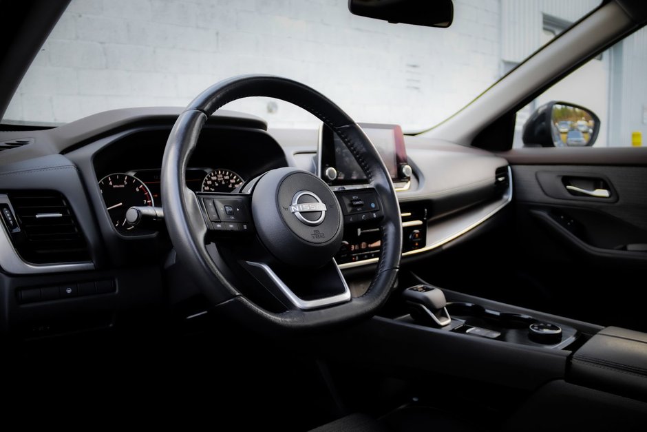 2022 Nissan Rogue SV-15