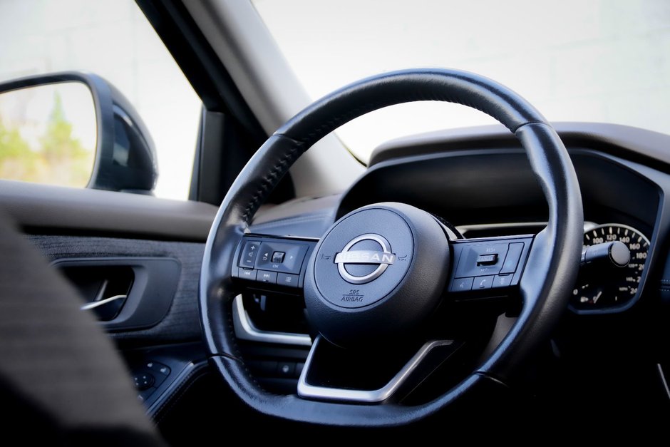 2022 Nissan Rogue SV-25