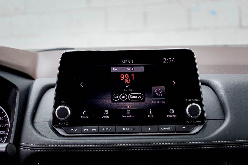 2022 Nissan Rogue S-14