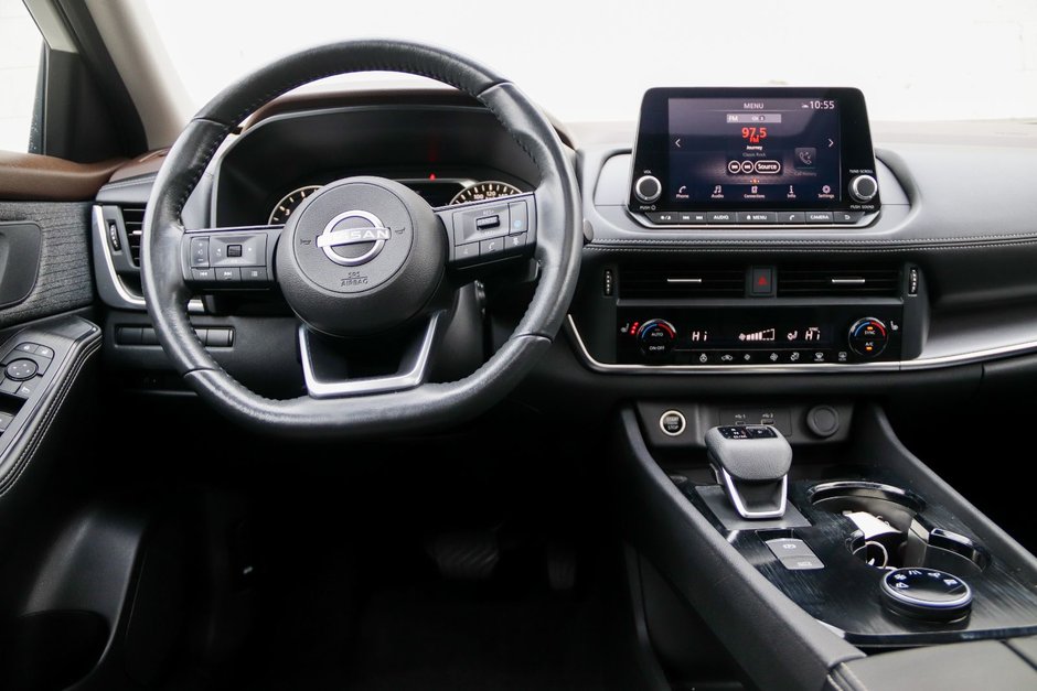 2023 Nissan Rogue SV Moonroof-18