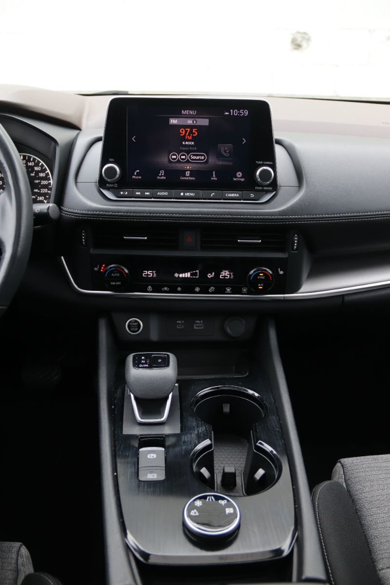 2023 Nissan Rogue SV Moonroof-21