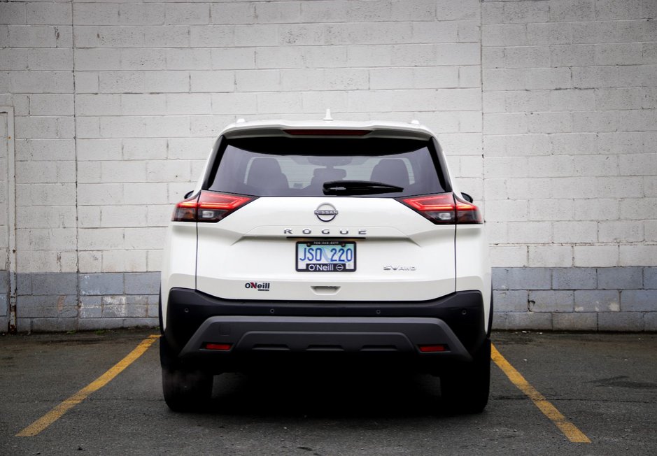 2023 Nissan Rogue SV Moonroof-9