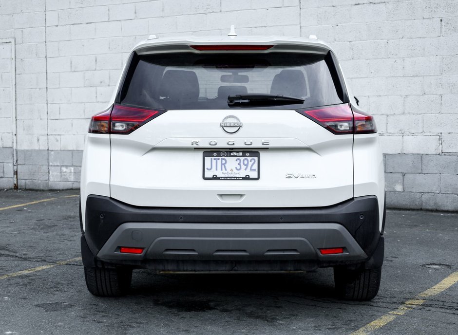 2023 Nissan Rogue SV Moonroof-8