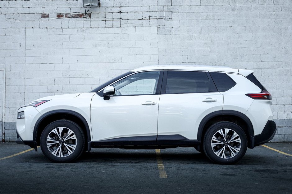2023 Nissan Rogue SV Moonroof-0