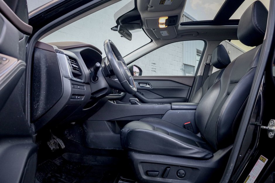 2023 Nissan Rogue SV Midnight Edition-9