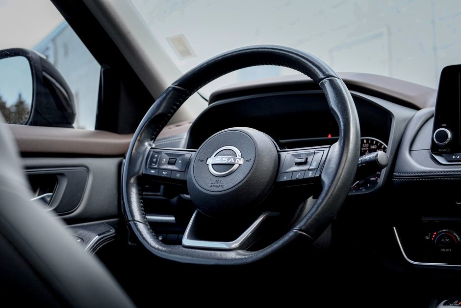 2023 Nissan Rogue SV Midnight Edition-18