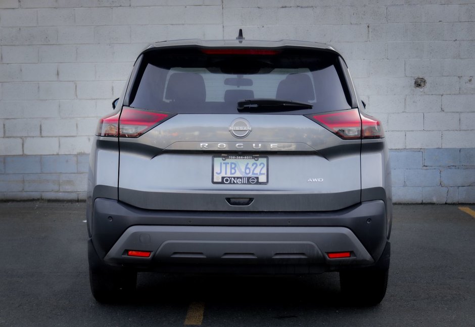 2023 Nissan Rogue S-9