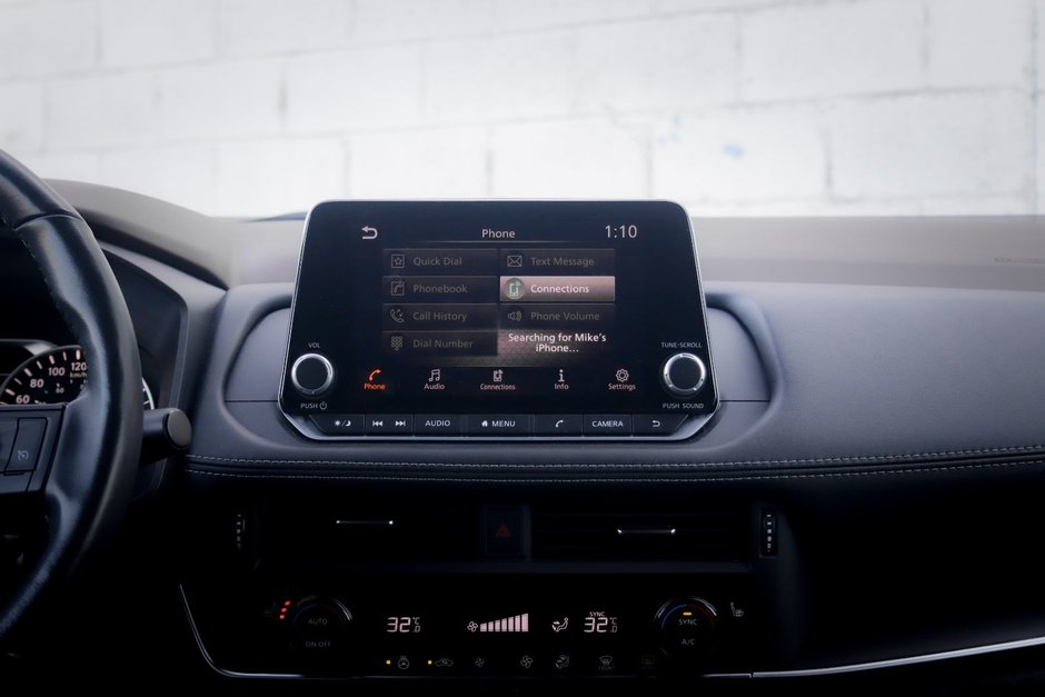 2023 Nissan Rogue S-19