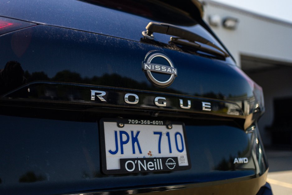 2023 Nissan Rogue S-8