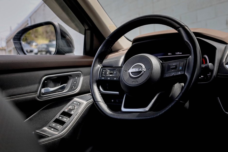 2023 Nissan Rogue Platinum-17