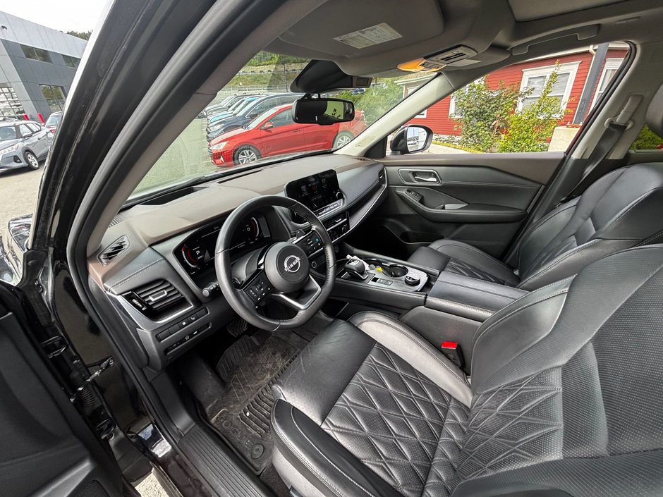 2023 Nissan Rogue Platinum-9