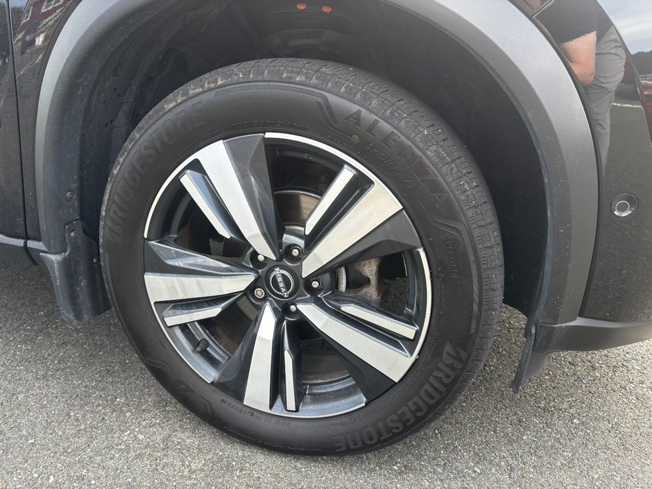 2023 Nissan Rogue Platinum-3