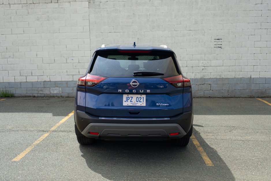 2023 Nissan Rogue SV Moonroof-8
