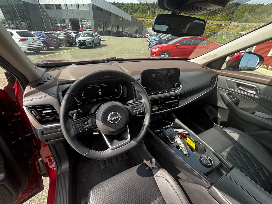 2023 Nissan Rogue Platinum-10