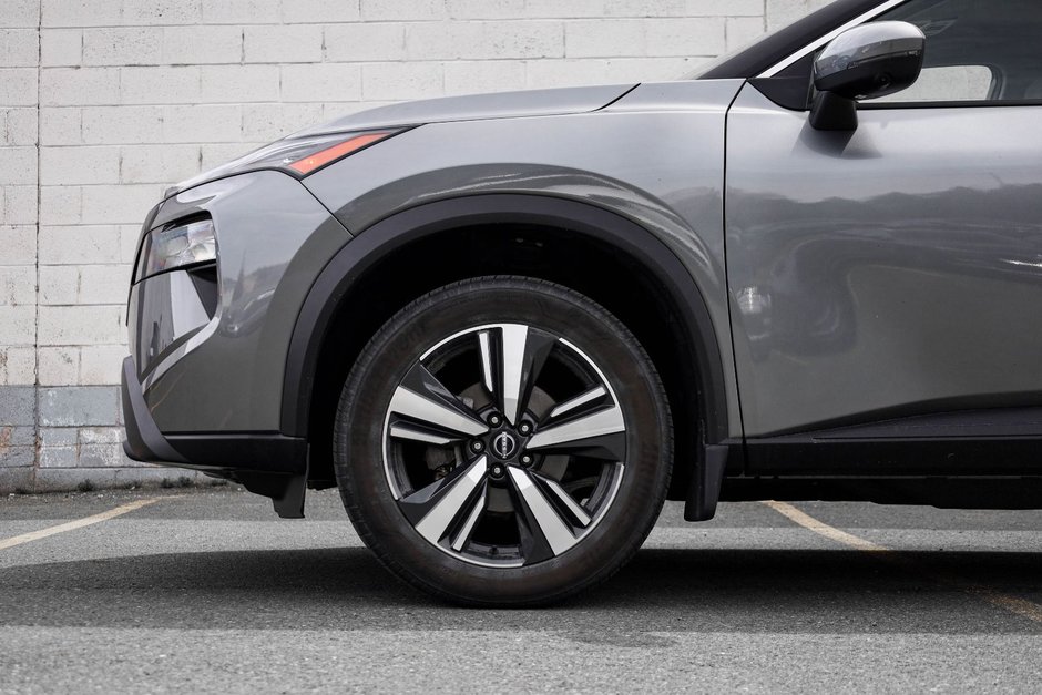 2024 Nissan Rogue SV Moonroof-1