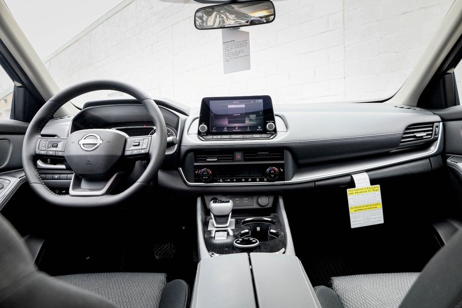 2026 Nissan Rogue SV Moonroof-14