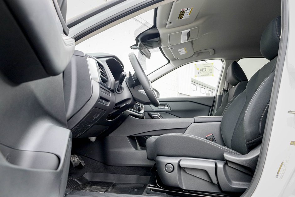 2026 Nissan Rogue S-10