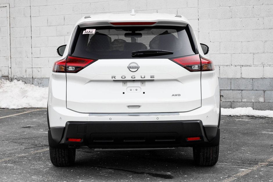 2026 Nissan Rogue S-7