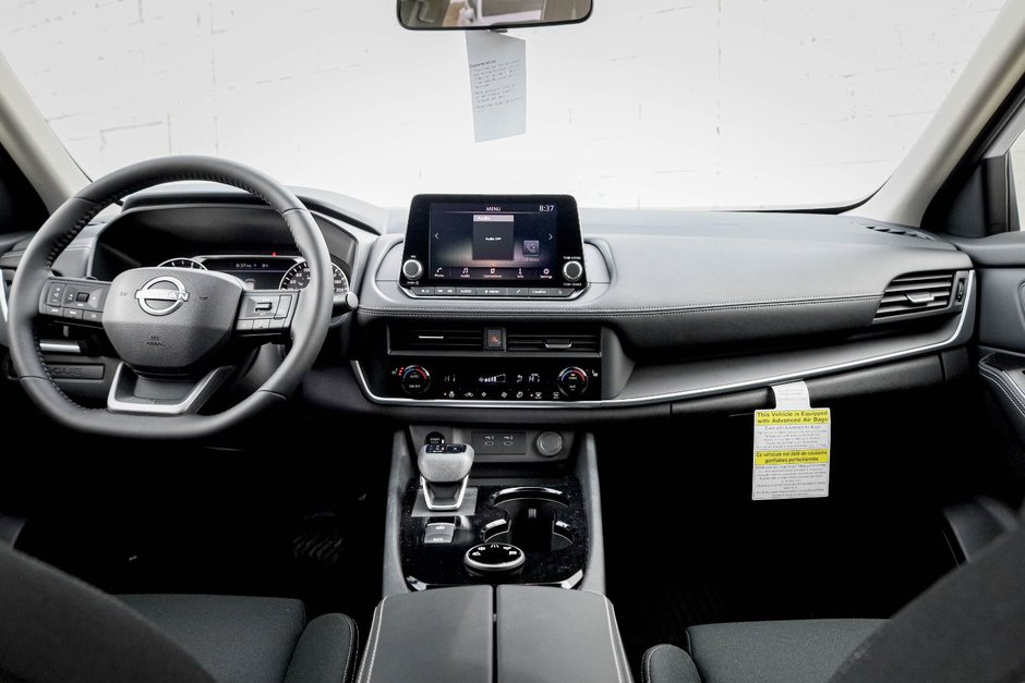 2026 Nissan Rogue S-8