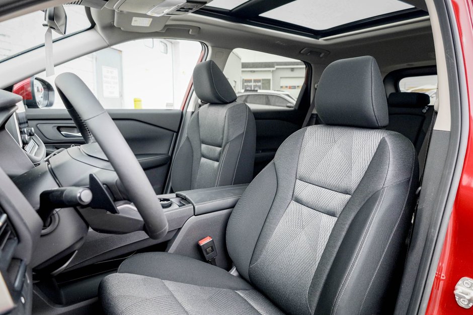 2026 Nissan Rogue SV Moonroof-11