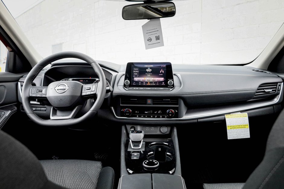 2026 Nissan Rogue SV Moonroof-15