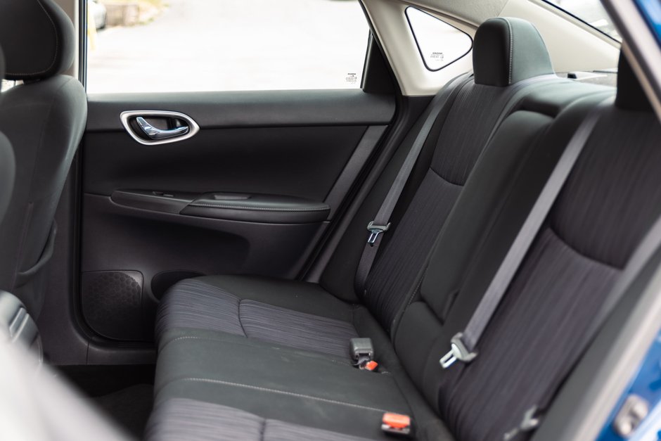 2019 Nissan Sentra 1.8 SV CVT (2)-19