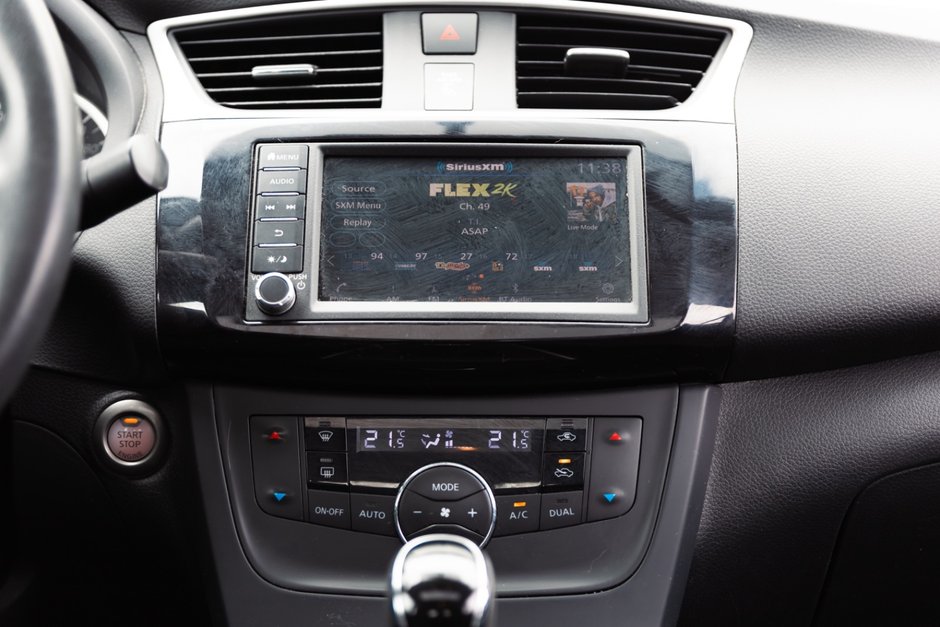 2019 Nissan Sentra 1.8 SV CVT (2)-16