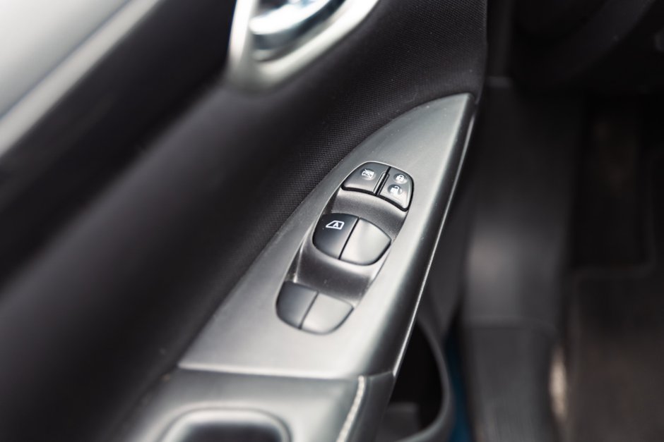 2019 Nissan Sentra 1.8 SV CVT (2)-14