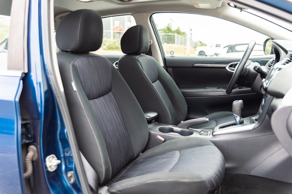 2019 Nissan Sentra 1.8 SV CVT (2)-17