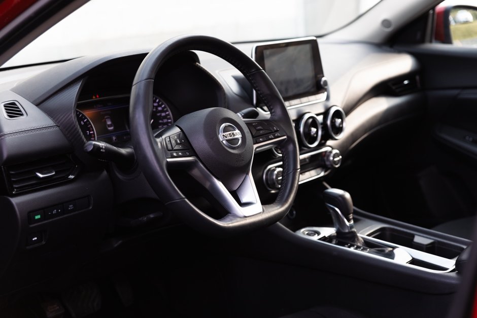 2022 Nissan Sentra SV CVT-14
