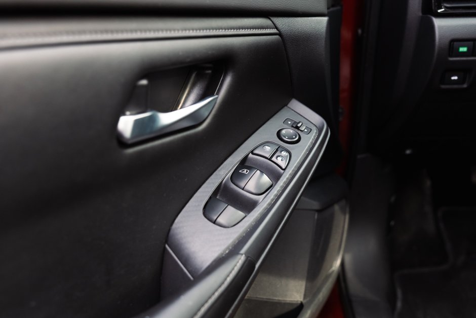 2022 Nissan Sentra SV CVT-16