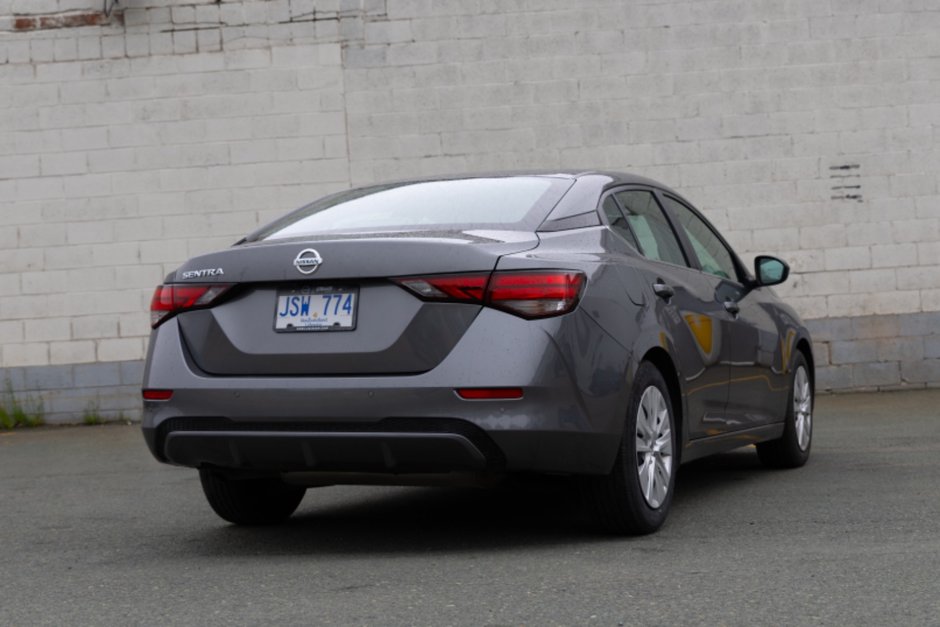 2023 Nissan Sentra S Plus CVT-7