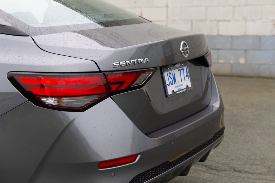 2023 Nissan Sentra S Plus CVT-11