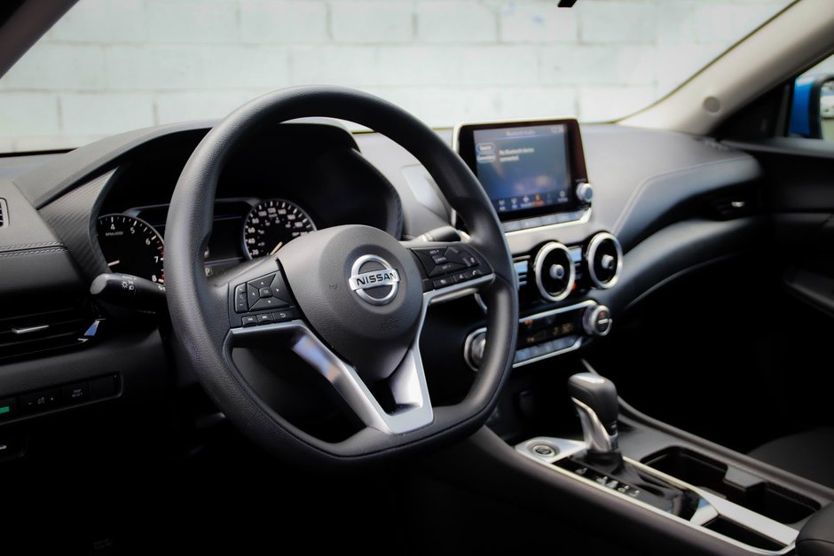 2023 Nissan Sentra SV-18