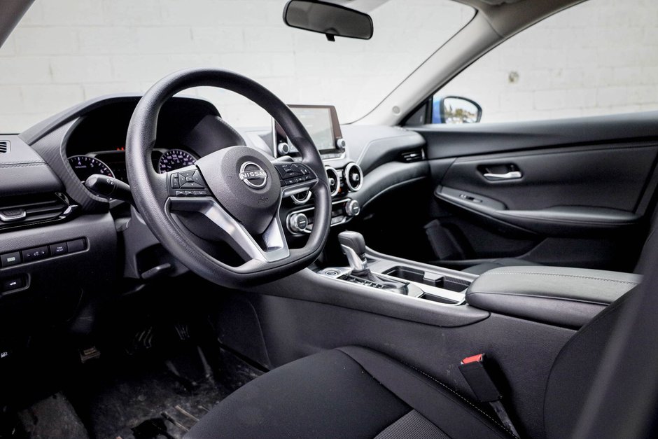 2025 Nissan Sentra SV-9