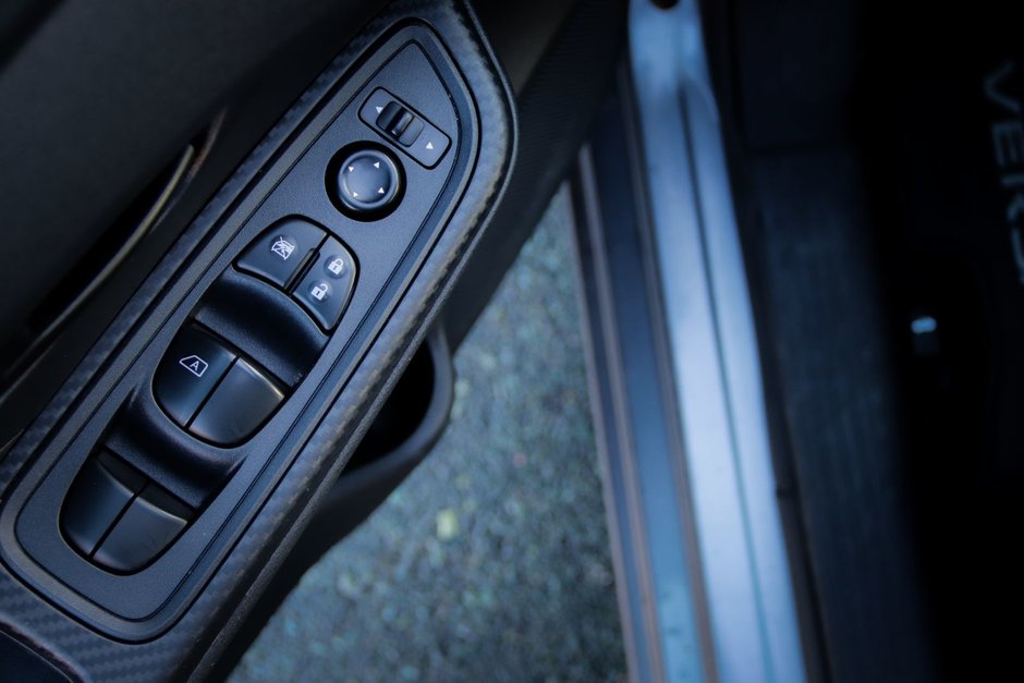 2022 Nissan Versa S-16