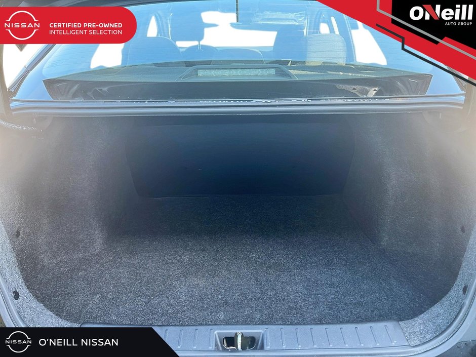 2023 Nissan Versa 1.6 S CVT-5