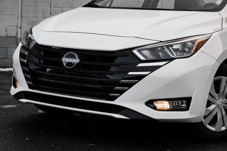 2024 Nissan Versa S-1