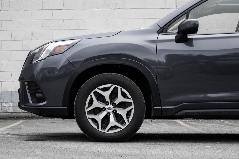 2023 Subaru Forester Touring-1