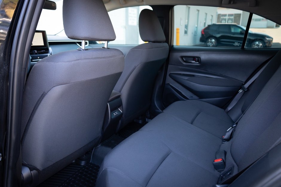 2024 Toyota Corolla LE-21