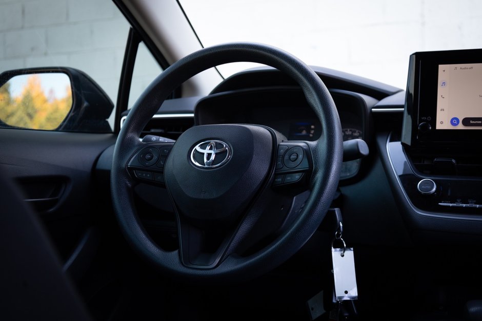 2024 Toyota Corolla LE-16