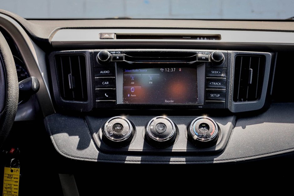 2018 Toyota RAV4 LE-14