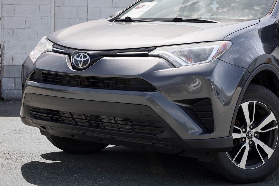 2018 Toyota RAV4 LE-3