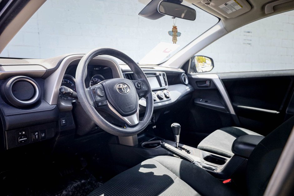 2018 Toyota RAV4 LE-10