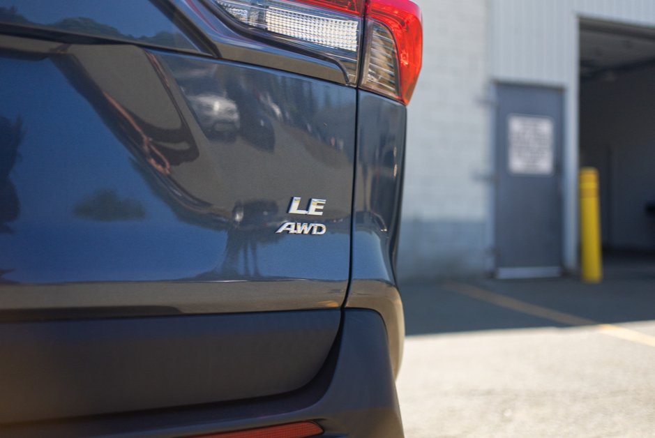 2021 Toyota RAV4 LE-9