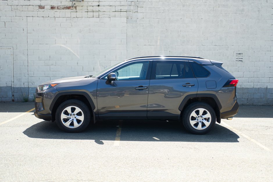2021 Toyota RAV4 LE-0