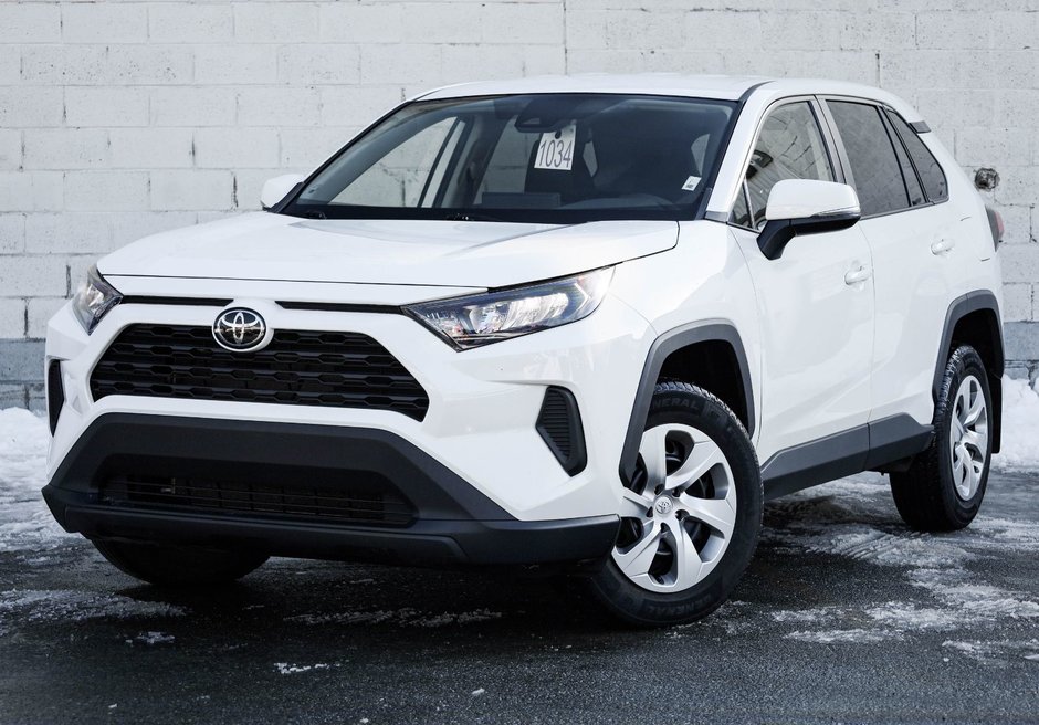 2022 Toyota RAV4 LE-3