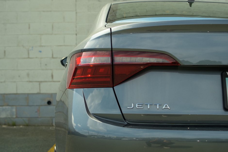 2023 Volkswagen Jetta Comfortline-12