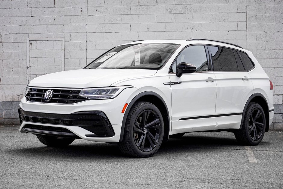 2024 Volkswagen Tiguan Comfortline R-Line Black Edition-5